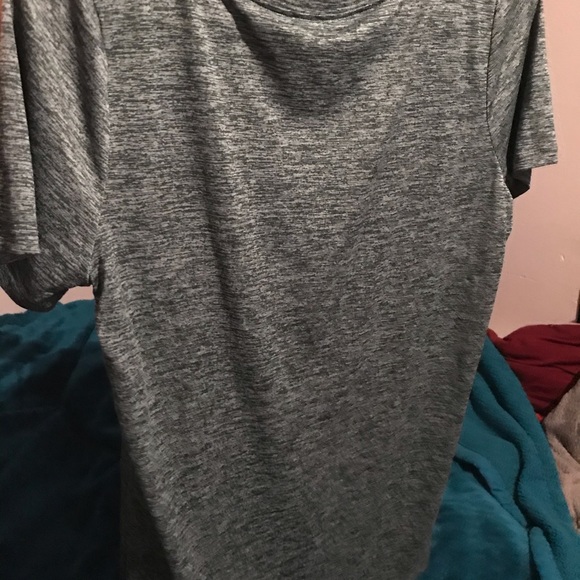 Nike Dri Fit V-Neck - Picture 3 of 4